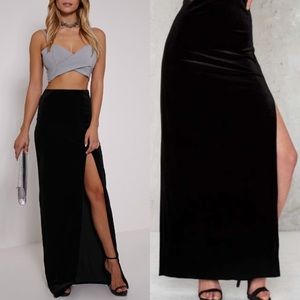 Harlowe & Graham Velvet Skirt- Black